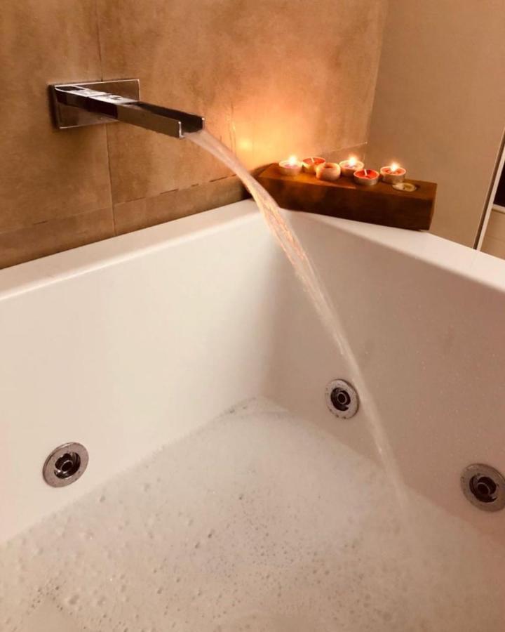 Su Zampillu Boutique Rooms Теулада Экстерьер фото